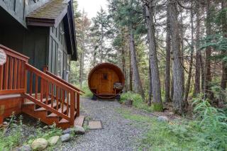 Hanging Glacier Chalet - Girdwood - 1