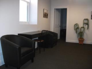 Daydream Motel and Apartments - 9