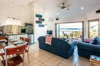 CrossTrees Chalet - Seaview - Waiheke Holiday Unit - 1
