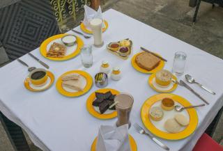 Honeymoon Inn Manali - 1