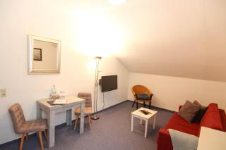 Kapitaenshaus-Lassen-Zimmer-Blanker-Hans - 8