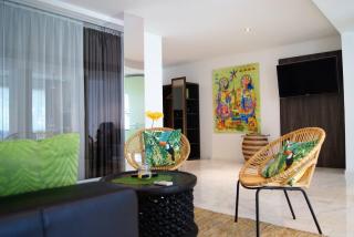 Appart' Hotel La Girafe Marseille Est - Porte d'Aubagne - La Penne-sur-Huveaune - 1