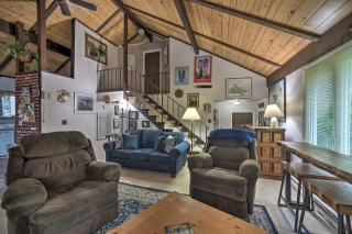 Hunter Hideaway with Yard and Deck 3 Mi to Ski Slopes - 6