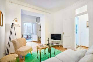 Spacious Bairro Alto Apartment With Courtyard, By TimeCooler - Lissabon - 6