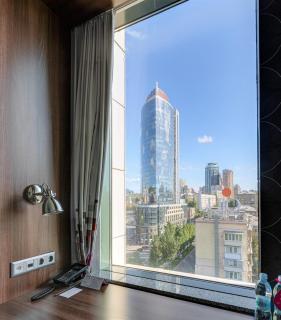 Sky Loft Hotel Kyiv by Rixwell International - Kiev - 8