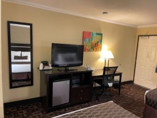 Best Western Plus Pleasanton Inn - Pleasanton - 1