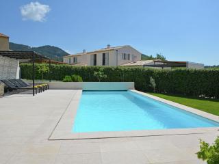 Vibrant Villa in Malaucène with Private Garden - Malaucène - 5