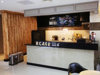 Jeju R Hotel & Guesthouse - Jeju - 6