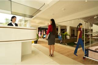 Niasha Youth Hostel - 0