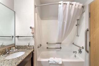 Comfort Inn & Suites Lees Summit - Kansas City - Lees Summit - 3