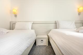 Alex&George Boutique Hotel - Cluj-Napoca - 9