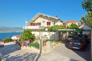 Apartments Piteša - 0