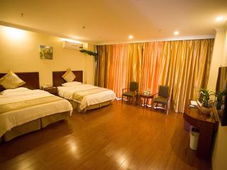 GreenTree Inn ShanDong ZaoZhuang TengZhou FuQian Road LongQuan Square Business Hotel - 4