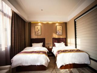 GreenTree Eastern Bozhou Jingwan Wealth Centre Hotel - 1