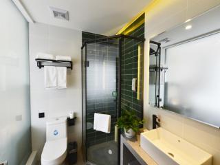 GreenTree Inn Huludao Yuzhong County Central Road Smart Choice Hotel - 4
