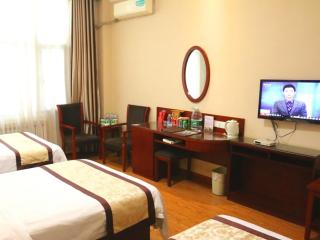 GreenTree Inn Shandong Jinan Pingyin Industrial Park Express Hotel - 4
