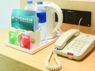 GreenTree Inn Baoding Gaobeidian Baigou Express Hotel - 4