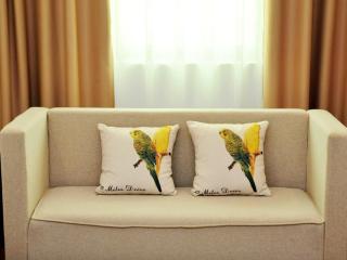 GreenTree Inn Dongfang City Dongfang Avenue High-speed Railway Station Express Hotel - 2