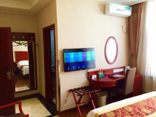 GreenTree Inn Xinjiang Bole Wanxianghui Express Hotel - Bole - 9