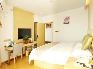 GreenTree Inn Wuxi Jiangyin City Ligang Town Chenshu Road Express Hotel - Wuxi - 4