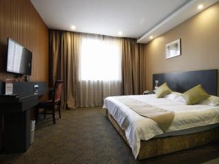 GreenTree Inn WenZhou LuCheng XiaoNanMen Express Hotel - 8