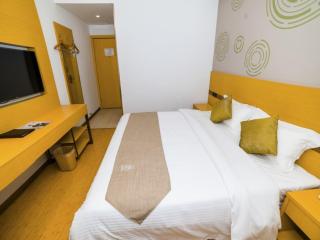 GreenTree Inn Suzhou Zhangjiagang City Jingang Town Express Hotel - 2