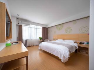 GreenTree Inn Yancheng National Fitness Center Express Hotel - Yancheng - 3