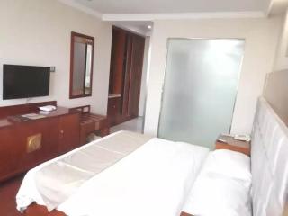 GreenTree Inn Zhejiang Taizhou Tiantai Bus Station Express Hotel - Tiantai - 4