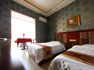 Shell Dingxi Train Station Hotel - 4