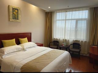 GreenTree Inn ShanDong Linxi Pingyi Mengyang Road Express Hotel - Pingyi - 9