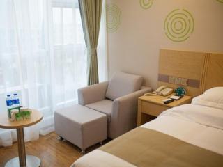 GreenTree Inn Fuyang Yingquan District Lanshan Road Linyi Mall Express Hotel - 2