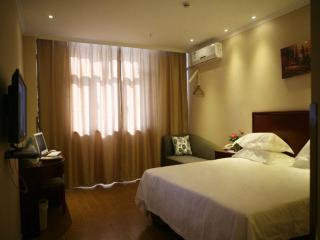 GreenTree Inn Xinjiang Tulufan North Xihuan Road Express Hotel - 1