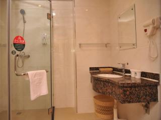 GreenTree Inn HeBei ZhangJiaKou WuYi East Street JianXing Express Hotel - 3