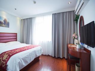 GreenTree Inn Shanghai FTA Waigaoqiao Free Trade Zone North Subway Station Shell Hotel - Shanghai - 5