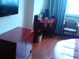 GreenTree Inn AnHui LuAn HuoQiu JianXing Road Express Hotel - Qinglongmen - 4
