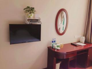 GreenTree Inn JiangSu WuXi BaShi HuaXiaQingCheng XiGang Road Shell Hotel - 1