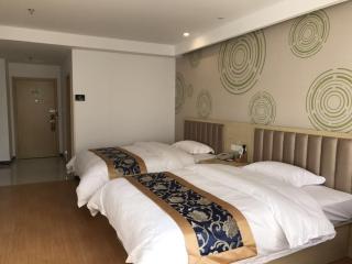 GreenTree Inn JiangSu Suqian Sucheng District Weishanhu Road Business Hotel - 1