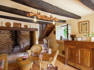 Cottage near Lac du Causse with Terrace - Lissac-sur-Couze - 2