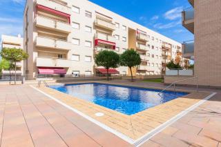 Elegant Apartment in Lloret de Mar, 85 m² with Pool - 0