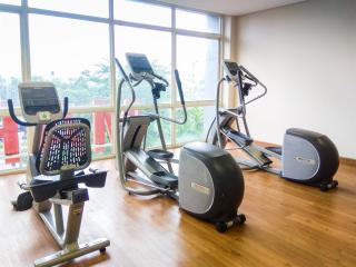 Beautiful and Relaxing Studio Tifolia Apartment By Travelio - Jakarta - 4