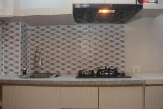 Beautiful and Relaxing Studio Tifolia Apartment By Travelio - Jakarta - 7