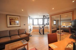 The Mansefield Hotel - 1