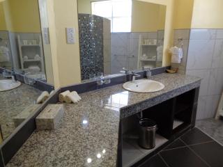 The Clarice House - Kisumu - 4