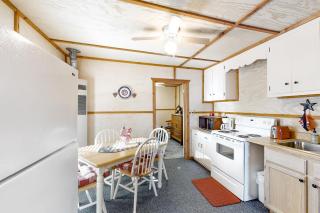 Catfish Cottage B - Eagle River - 3