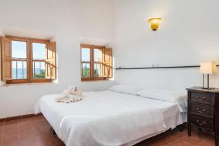 Petit Hotel Hostatgeria La Victoria - 6
