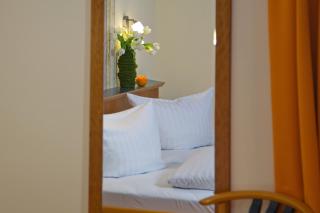 Stadtcafé Hotel garni - Hammelburg - 4