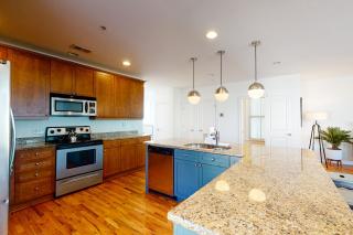Contemporary Home in Perfect Location - 207 B St Philip Street - Charleston - 5