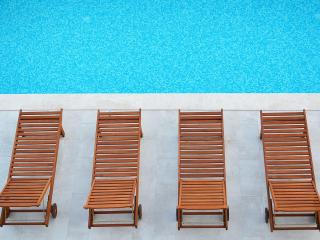 Sea view apartment with a shared pool - 4