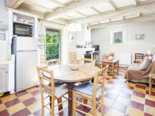 Spacious Cottage in Oppede with Swimming Pool - Maubec - 2