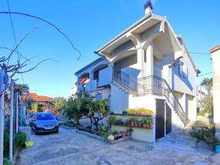 Modern apartment with big roofed terrace - Bibinje - 0